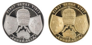 Medals: 1970 First Papal Visit to Australia: Cased set of 2 Proof Medallions in GOLD and SILVER.