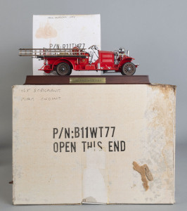 FRANKLIN MINT: Two 1/24 scale fire engines including Ahrens Fox, Seagrave Fire Engine; model numbers include B11WT77; both mint and boxed.