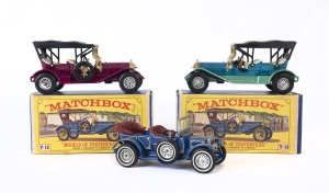 MATCHBOX: Three Matchbox "Models of Yesteryear" pre-production models including 1909 Thomas Flyabout in green & pink, both boxed, together with a 1911 Daimler in blue, without box.