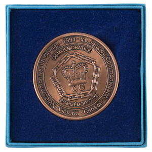 15th Commonwealth Games, Victoria, Canada 1994: Participation Medal in bronze, in original presentation box.