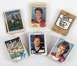 1984 SCANLEN'S "FOOTBALLERS" duplicated range (120), plus 1981 range (53), plus various others (43) from other years. [Total: 216]. Mixed condition.