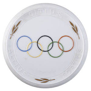 Ceramic Plaque of honour for the German Olympic Team "Gesamtdeutsche Olympiamannschaft Melbourne 1956", reverse with handpainted Olympic rings. Plaque by Meissen; size 9.5cm. Only 100 examples of this plaque were produced. Superb condition.