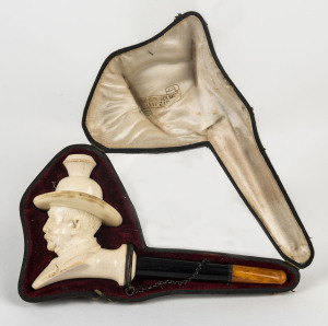 A fine carved meerschaum figured pipe in plush fitted box, 19th century,