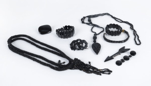 Assorted jet and black glass bead jewellery, 19th and 20th century,