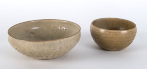 Two cream glazed bowls, Vietnam, 13th/14th century, 18cm and 12cm diameter