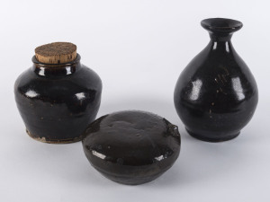 Chinese stoneware wine pot, jar and Korean water dropper, 19th century, wine pot 17cm high