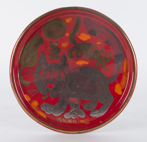 BERNARD HESLING circular cat plaque, handpainted enamel on tin, signed "Hesling", 23cm diameter