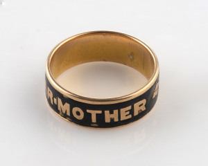 A mourning ring, black enamel and 15ct gold, most likely South Australian, 19th century, stamped "15ct" and "Cornise", ​4 grams