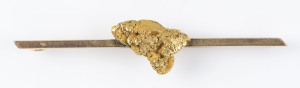 A gold nugget bar brooch with rose gold mount, 19th century, 6.5cm long, 6.8 grams
