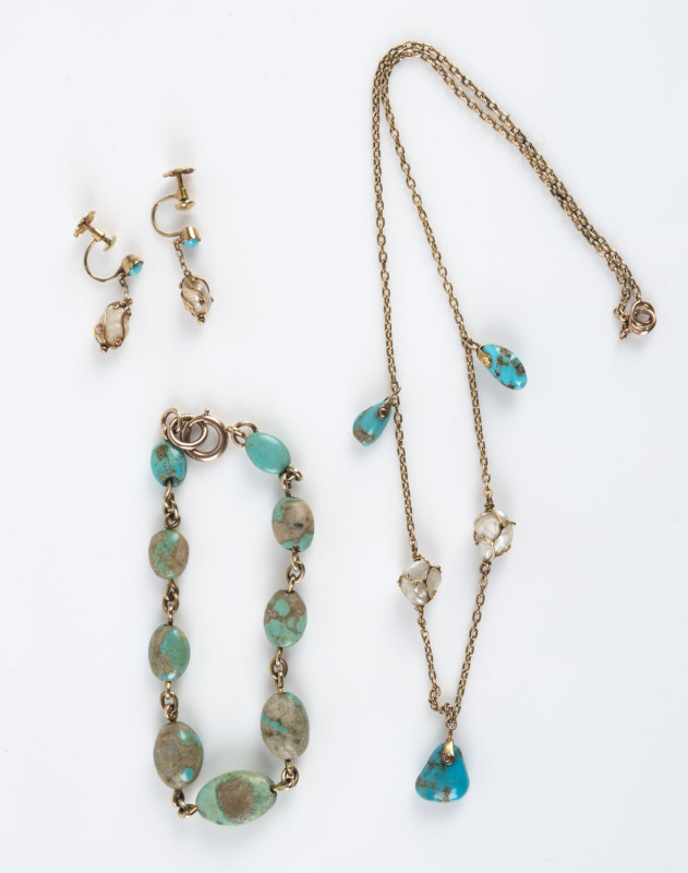 An Australian parure set of jewellery, circa 1910. Necklace, bracelet and pair of earrings, 9ct gold, turquoise and keshi pearls, stamped 9ct with most likely a Melbourne makers mark (illegible),