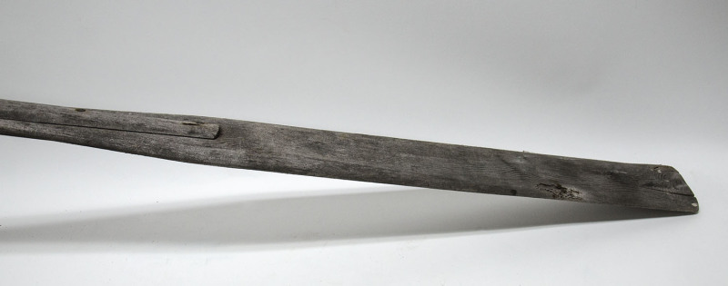 Antique longboat oar purported to be from the original Queenscliff lifeboat, Victoria, 19th century, ​365cm long