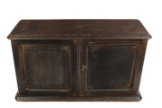 TEESDALE SMITH Family sterling silver tea service, maker's mark "E.H.", London, circa 1888, engraved with the family crest and motto, housed in original plush fitted oak cabinet box, with Sydney retailers plaque "FAVELLE & ROBERTS, SYDNEY". The cabinet 46 - 2