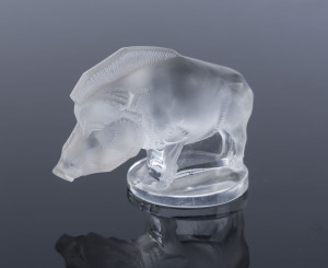 LALIQUE Wild boar French glass paperweight, 20th century, 9cm long