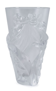 LALIQUE "Cherubs" French glass vase, post 1949, engraved "Lalique, France", 26.5cm high