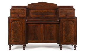 A fine English split level sideboard with flame and plum pudding mahogany, early 19th century, 146cm high, 206cm wide, 66cm deep