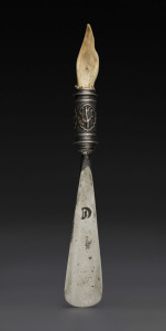 A Burmese silver mounted shoehorn with antler handle, 19th century, 21cm long
