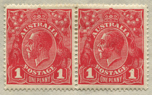 COMMONWEALTH OF AUSTRALIA: KGV Heads - Single Watermark: 1d Brownish-Red Die III (G112) pair with variety "Break in upper frame at left" [15] on left side unit (small hinge thin), shade identified by Orlo Smith (for then G107), and gives the correct purpl