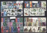 GREAT BRITAIN: 1962-67 Phosphor & Non-Phosphor commemorative sets complete plus a range of pre-decimal & decimal period commemorative sets in an album. (100s) MUH. - 2
