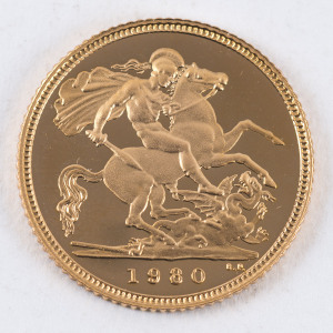 Coins - World: Great Britain - coins: LONDON MINT SOVEREIGNS: Queen Elizabeth II half sovereign, 1980, in presentation wallet, Unc.