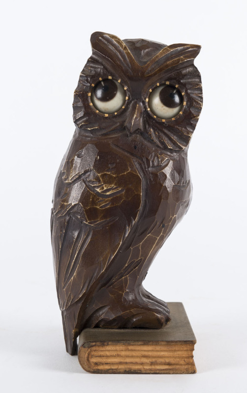 OSWALD German Art Deco novelty carved timber owl clock with revolving eyes, circa 1926, ​18cm high
