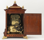 WILCOX Canadian bracket clock, strikes on 5 gongs, mahogany case with ormolu mounts adorned with five finials and silvered dial, circa 1888, movement signed "WILCOX, CANADA". Note: the pendulum mounts from under the clock case. 48cm high - 3