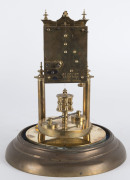 German 400 day torsion clock in glass dome with disc pendulum, early 20th century, 28cm high - 2