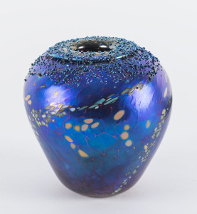 CAPE BYRON Australian art glass vase by Collin Heaney, engraved "C. Heaney, 1991", 12cm high