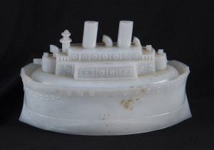 American Great White Fleet milk glass lidded bon bon dish, circa 1907, 17cm across