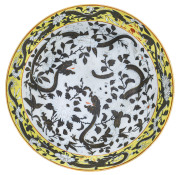 A fine Chinese porcelain bowl decorated with dragons amidst floral motif, glazed in Imperial yellow and turquoise ground, 19th century - 2