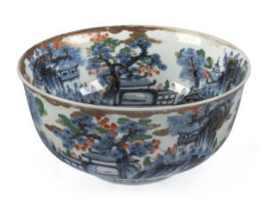 A Chinese blue and white underglaze bowl with enamel highlights, circa 1840, 10.5cm high, 22cm diameter