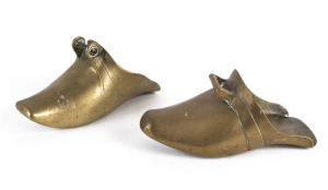 A pair of 19th century brass stirrups, 23cm long