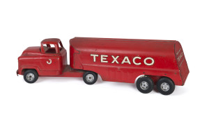 BUDDY L "Texaco" tinplate toy tanker truck, circa 1955, 62cm long