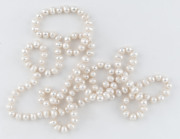 A fresh water pearl necklace, 20th century, 120cm long