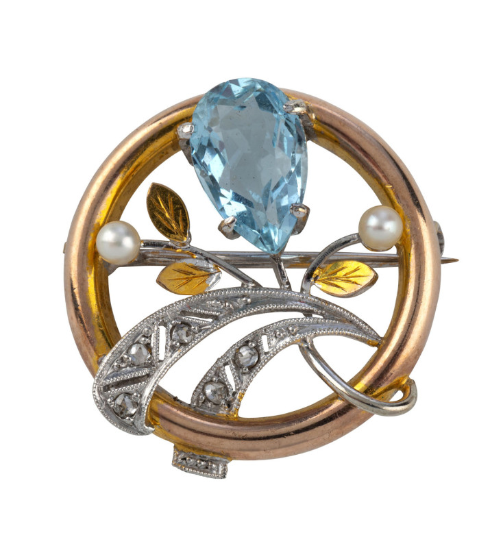 An Edwardian floral brooch, 9ct rose and white gold set with aquamarine, seed pearls and diamonds, stamped "9ct", ​2cm diameter, 4.6 grams total