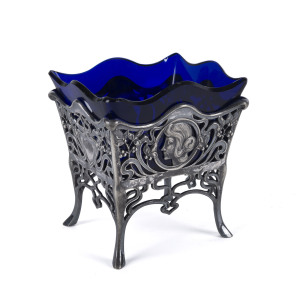 W.M.F. German Art Nouveau silver plated bon bon dish with original blue glass liner, circa 1900, stamped "W.M.F.", 13cm high