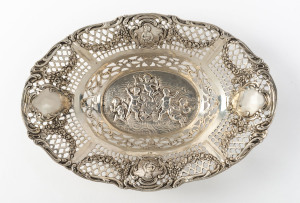 A Continental pierced silver bon bon dish, Belgium, 19th century, 20cm across, 133 grams