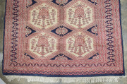 A Persian red and blue pattern rug, 20th century, 190 x 125cm - 2