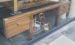 Retro Australian executives desk, Australian walnut, possibly by Rosandro or Zoureff of Melbourne, circa 1970, 73cm high, 228cm wide, 107cm deep