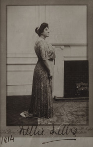 DAME NELLIE MELBA [1861-1931] Good signature on publicity photograph dated 1914, framed and glazed, photo size 19 x 12cm