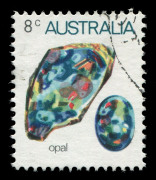 AUSTRALIA - Decimal Issues: 1973-74 (SG.551) 8c Agate error "Black (face value & inscription) omitted", very fine used on piece, with normal stamp for comparison, BW.644c - Cat. $500 (MUH), unpriced used. - 2