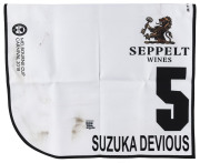SEPPELT MACKINNON STAKES 2019 Horse No.5 (Barrier 16), SUZUKA DEVIOUS, Jockey: Michael Dee, The unique number 5 saddlecloth, signed by Michael Dee accompanied by a letter of authenticity and limitation signed by Neil Wilson, CEO, Victoria Racing Club, Lim - 2