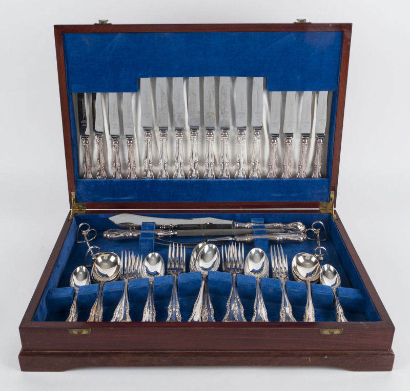 An English silver plated cutlery set in canteen, 20th century