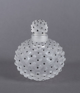LALIQUE French glass perfume bottle, mid 20th century, ​9cm high