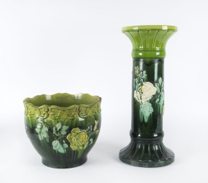 An antique majolica porcelain jardiniere and pedestal, late 19th century, 74cm high
