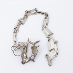 A Mexican silver necklace and pendant, stamped "Mexico 925", 80cm long, 80 grams