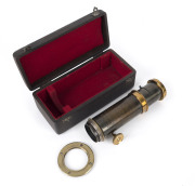 circa 1900, zoom lens, focal length changeable between approx. 10cm and 17cm focal distance, rack and pinion movement, with engraving on the brass tube. iris diaphragm, mounting flange in fitted leather box.