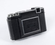 ZEISS IKON: Super Ikonta 532/16, 6x6 folding camera with Zeiss-Opton Tessar 80mm f/2.8 lens (#1071624) in a Synchro Compur shutter.