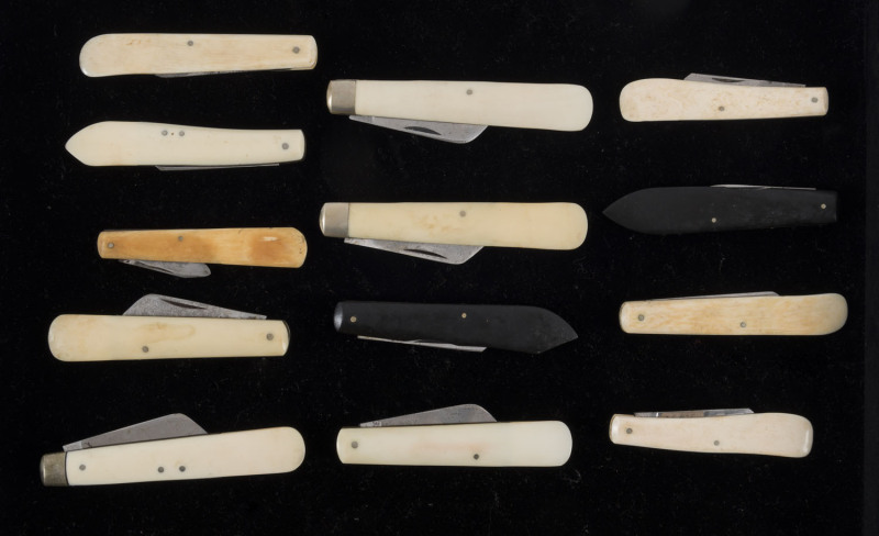 Thirteen assorted SAYNOR and SOUTHERN AND RICHARDSON ivory, bone and ebony handled folding knives, 19th and 20th century, ​the largest 17cm high
