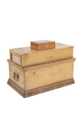 Wooden trunk, three wooden boxes and a pair of shoe lasts, 19th and 20th century, the trunk 28cm high, 62cm wide, 36cm deep