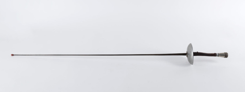A fencing foil, mid 20th century, ​108cm long